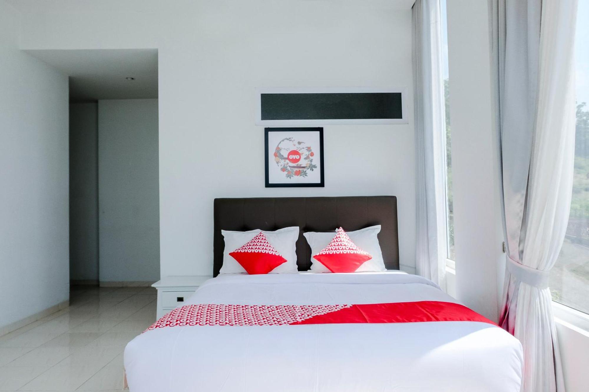 Oyo 1194 Villa Bukit Panderman Residence Batu  Eksteriør bilde