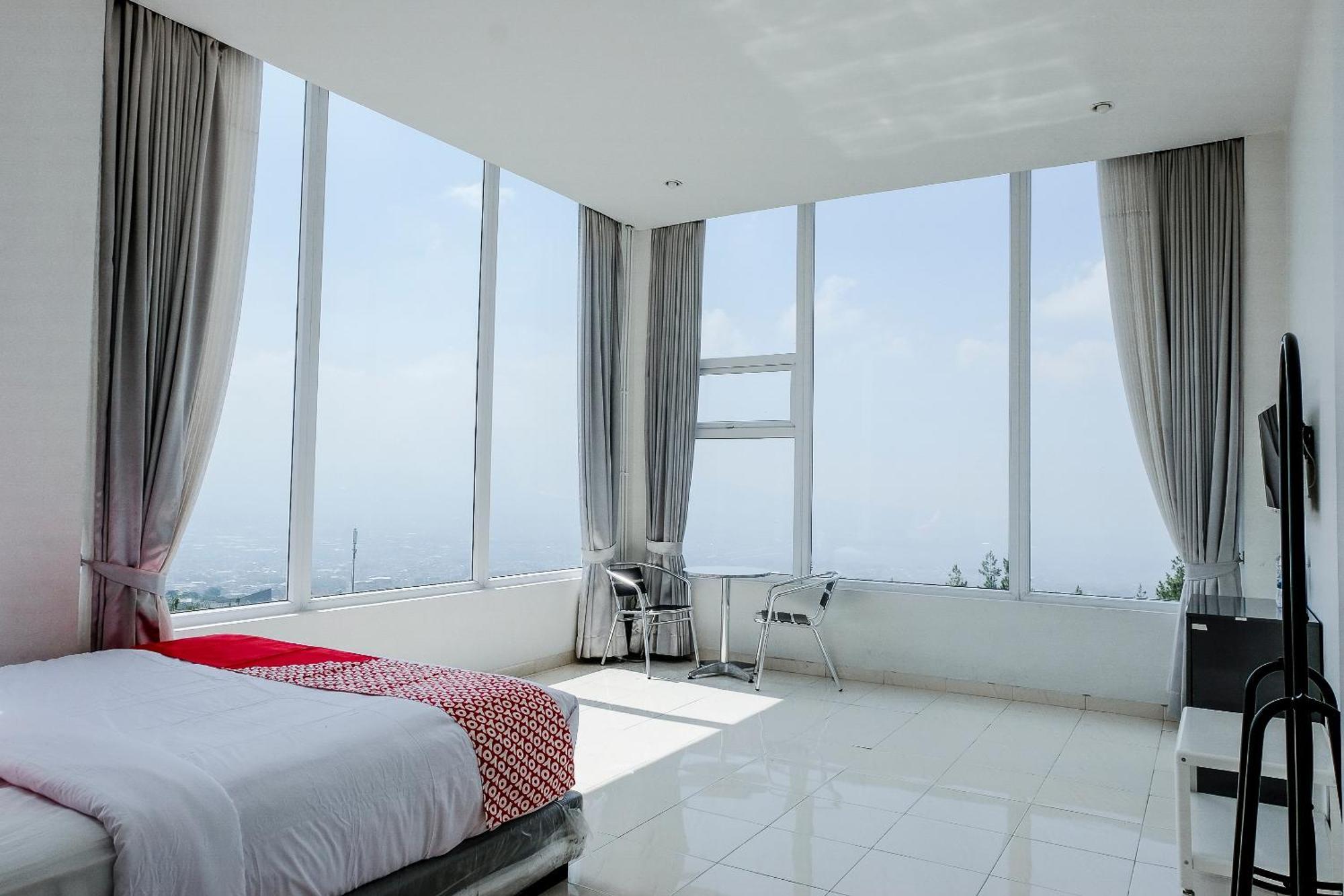 Oyo 1194 Villa Bukit Panderman Residence Batu  Eksteriør bilde