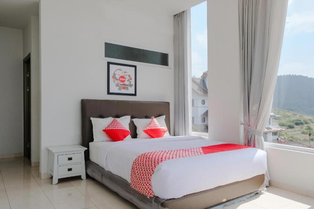 Oyo 1194 Villa Bukit Panderman Residence Batu  Eksteriør bilde