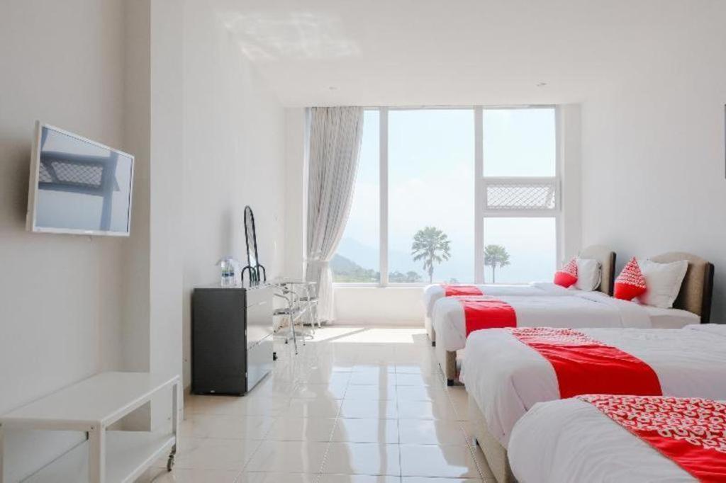 Oyo 1194 Villa Bukit Panderman Residence Batu  Eksteriør bilde