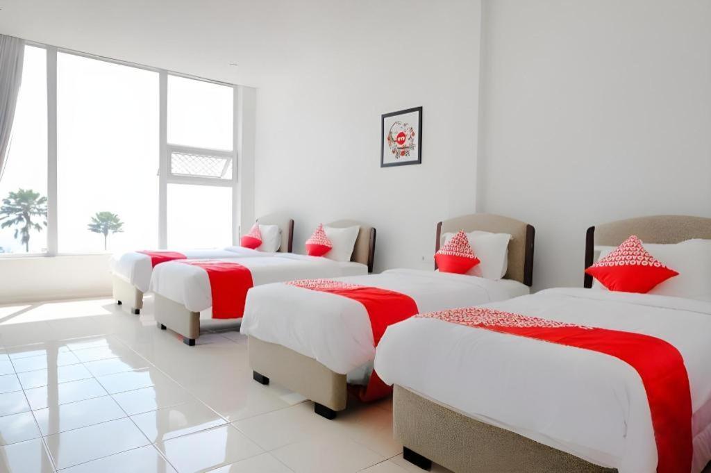 Oyo 1194 Villa Bukit Panderman Residence Batu  Eksteriør bilde