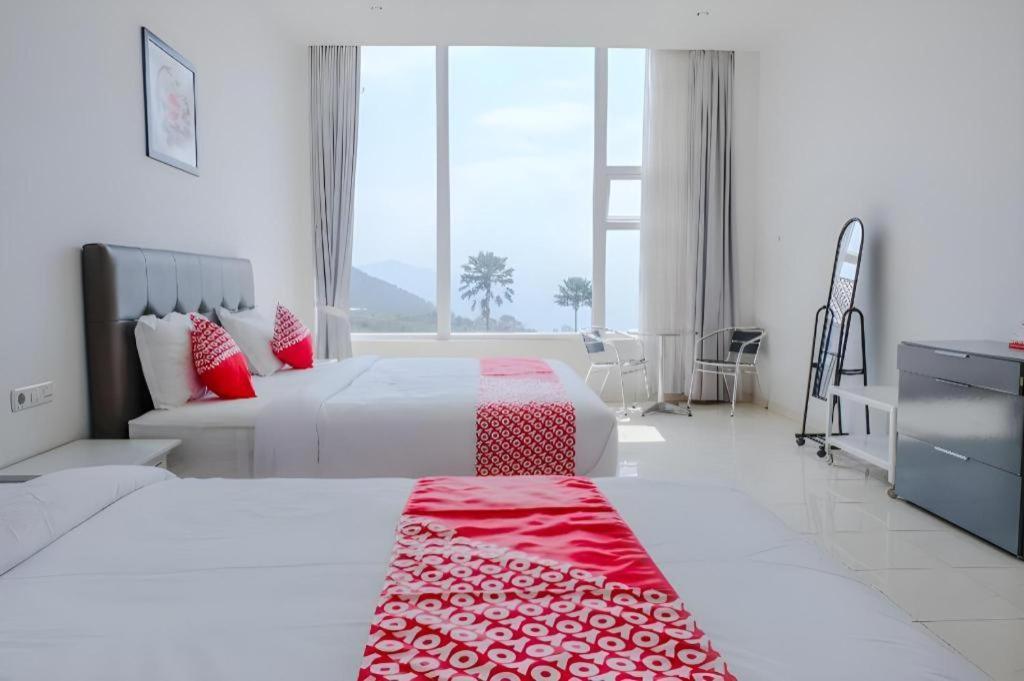 Oyo 1194 Villa Bukit Panderman Residence Batu  Eksteriør bilde